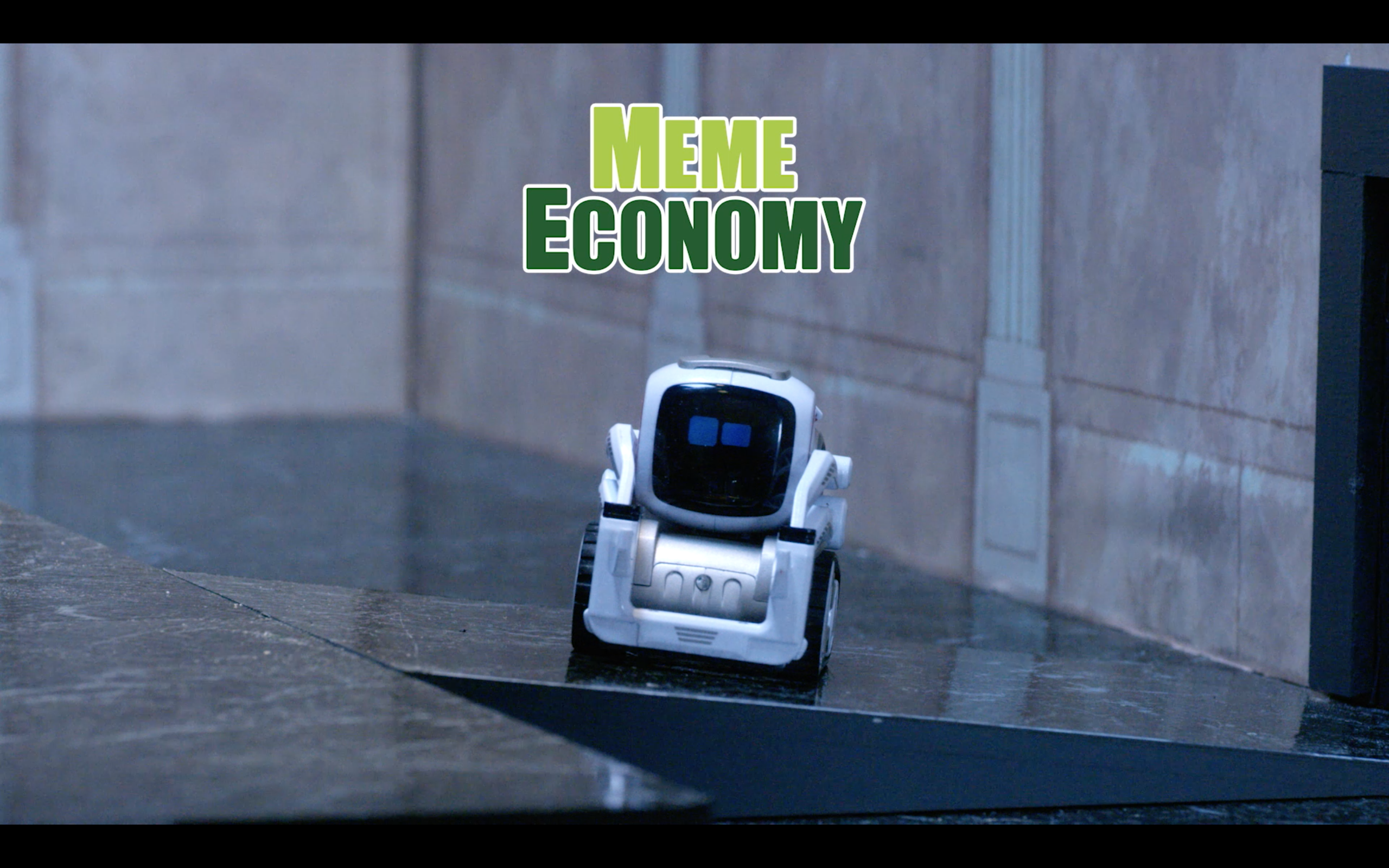 Cozmo close-up